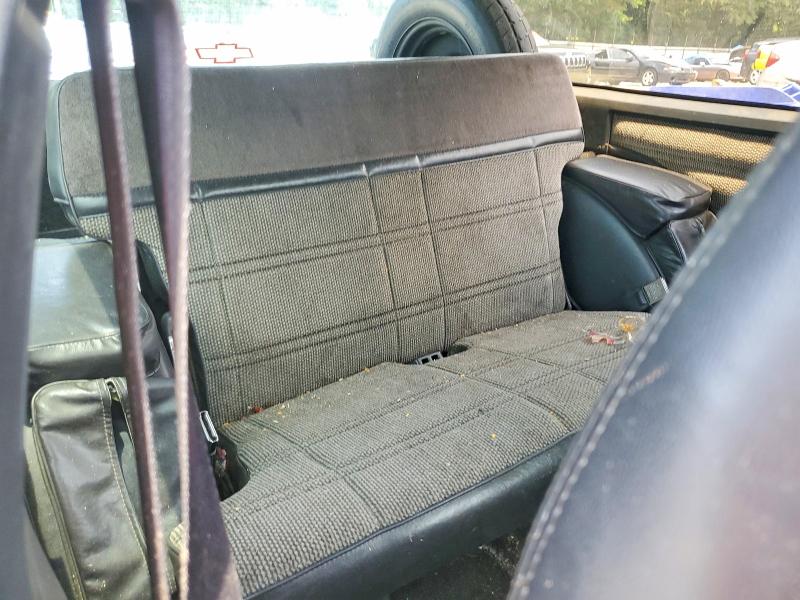 Photo 10 from auction – 1988 CHEVROLET BLAZER with VIN 1GNCS18ZXJ8237265