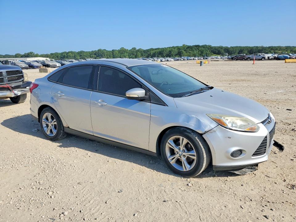 Photo 4 from auction – 2013 FORD FOCUS with VIN 1FADP3F24DL245613