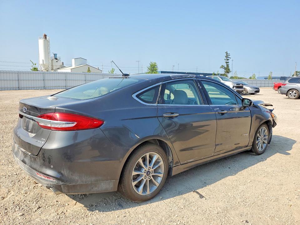 Photo 3 from auction – 2017 FORD FUSION with VIN 3FA6P0LU4HR402013