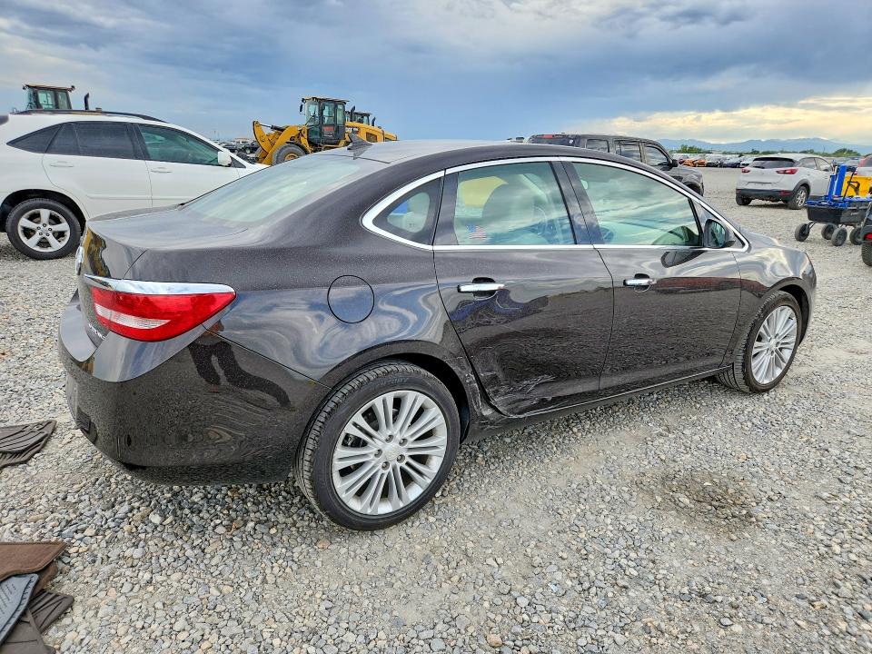 Photo 3 from auction – 2013 BUICK VERANO with VIN 1G4PP5SK9D4256847