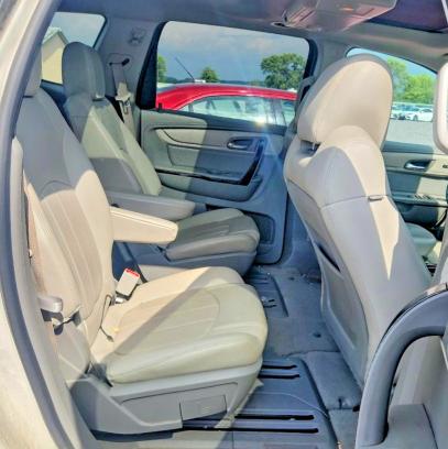 Photo 10 from auction – 2015 CHEVROLET TRAVERSE with VIN 1GNKVJKD2FJ126192