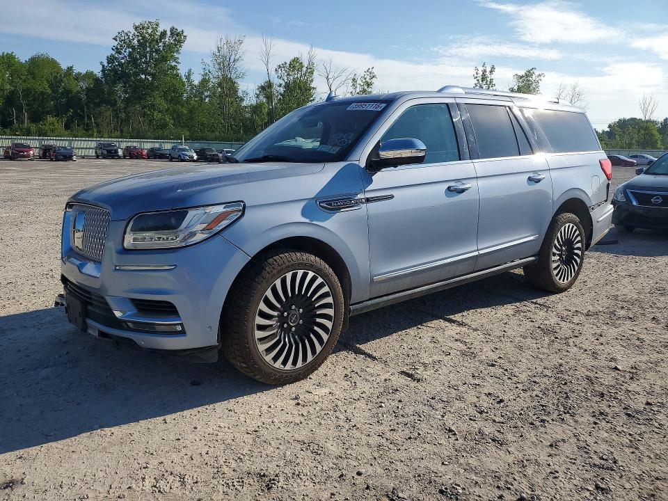 LINCOLN NAVIGATOR 2018 with VIN 5LMJJ3TT8JEL01301 - Photo from auction