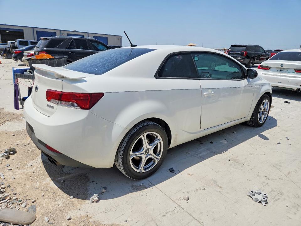 Photo 3 from auction – 2011 KIA FORTE with VIN KNAFU6A26B5403615
