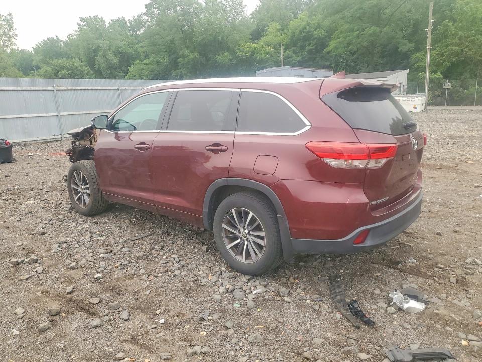 Photo 2 from auction – 2017 TOYOTA HIGHLANDER with VIN 5TDJZRFH7HS442567