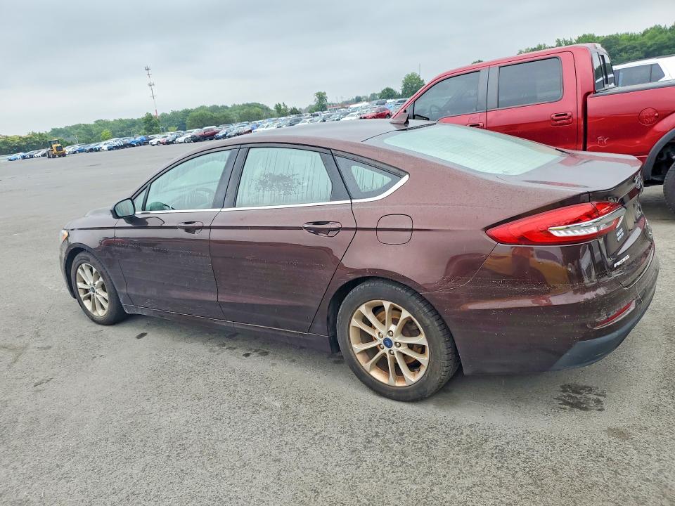 Photo 2 from auction – 2019 FORD FUSION with VIN 3FA6P0HD5KR158792