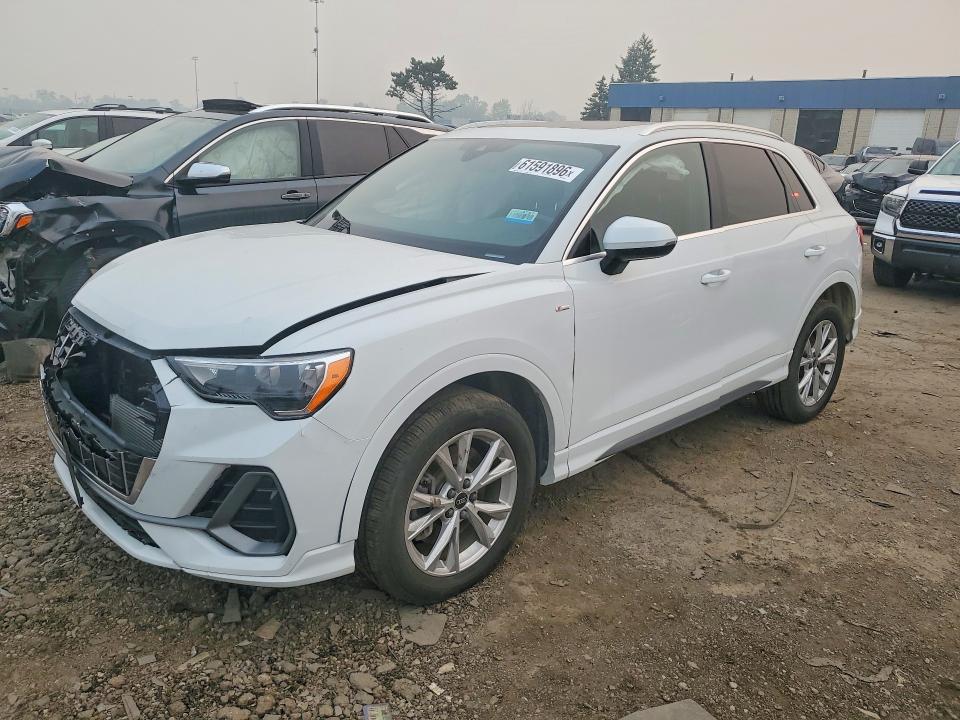 AUDI Q3 2021 with VIN WA1DECF32M1050690 - Photo from auction