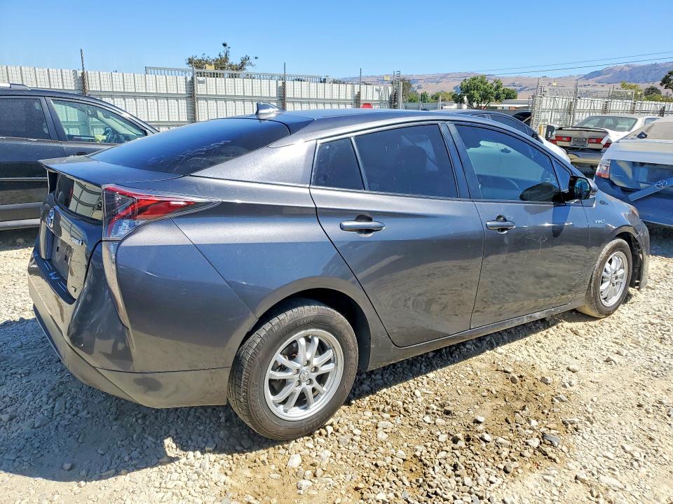 Photo 3 from auction – 2017 TOYOTA PRIUS with VIN JTDKARFU4H3030911