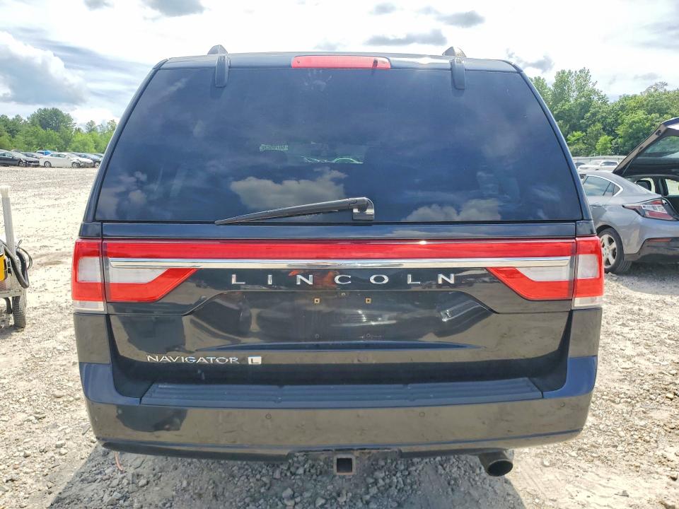 Photo 6 from auction – 2015 LINCOLN NAVIGATOR with VIN 5LMJJ3JT0FEJ12152