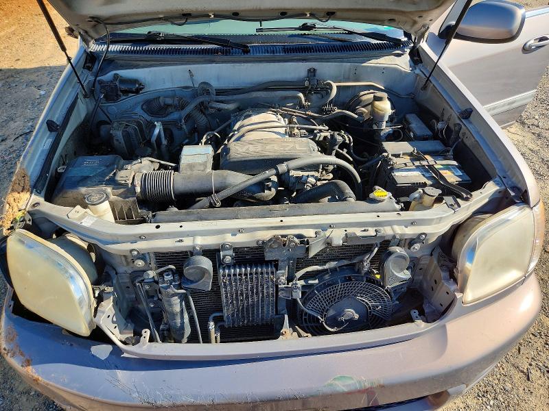 Photo 12 from auction – 2001 TOYOTA SEQUOIA with VIN 5TDBT48A41S044943