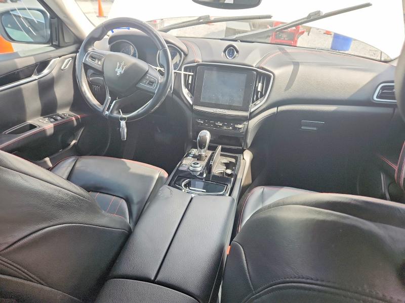 Photo 8 from auction – 2017 MASERATI GHIBLI with VIN ZAM57XSA9H1218746