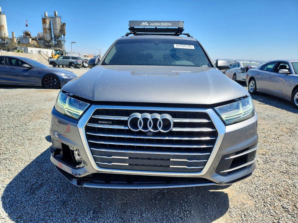 Photo 5 from auction – 2018 AUDI Q7 with VIN WA1LAAF74JD028294