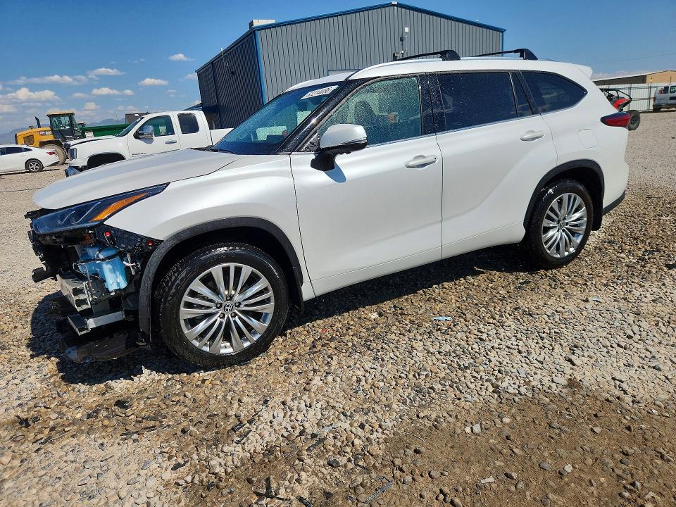 TOYOTA HIGHLANDER 2023 with VIN 5TDKDRAH3PS509514 - Photo from auction