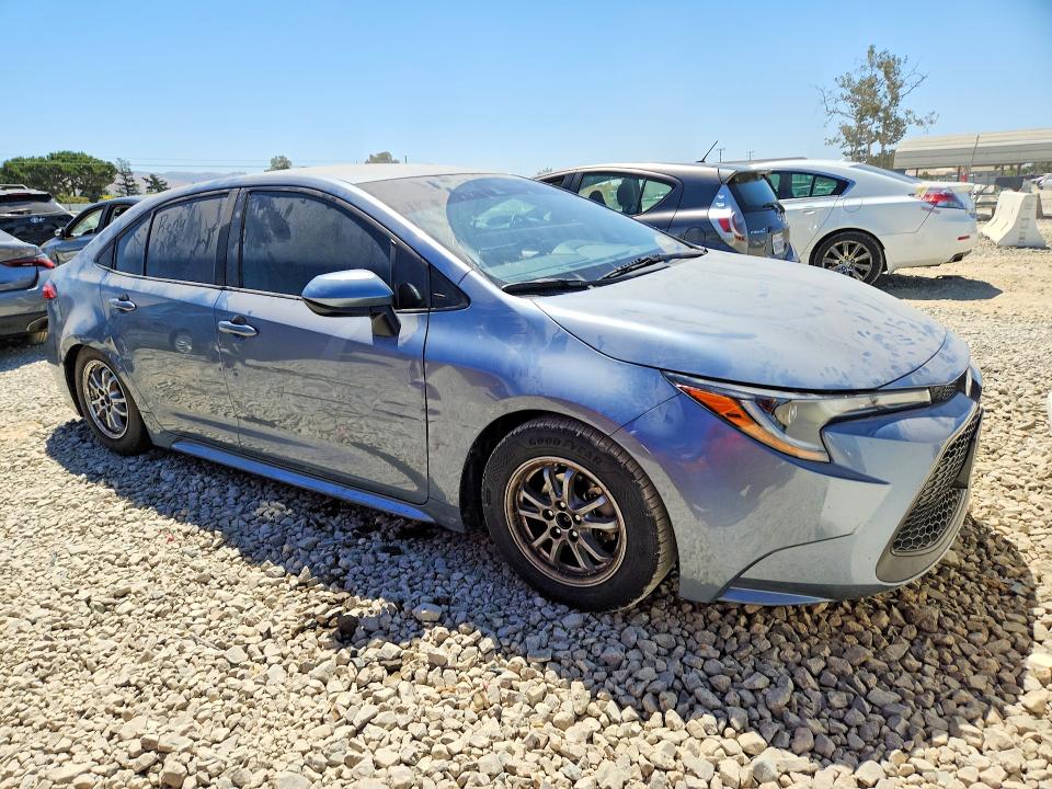 Photo 4 from auction – 2022 TOYOTA COROLLA with VIN JTDEAMDE0NJ060314