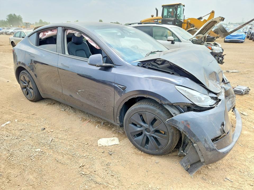 Photo 4 from auction – 2025 TESLA MODEL Y with VIN 7SAYGDEE1SF216019
