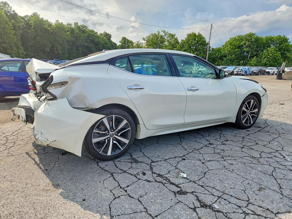 Photo 3 from auction – 2020 NISSAN MAXIMA with VIN 1N4AA6DV8LC381504