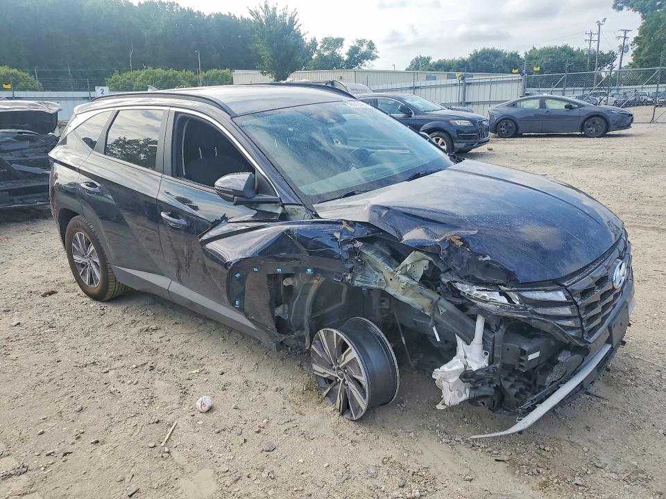 Photo 4 from auction – 2022 HYUNDAI TUCSON with VIN KM8JBCA10NU062484