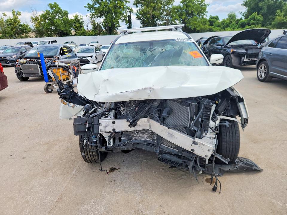 Photo 5 from auction – 2020 NISSAN PATHFINDER with VIN 5N1DR2BM0LC631509