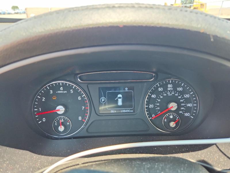 Photo 9 from auction – 2016 KIA SORENTO with VIN 5XYPG4A32GG042412