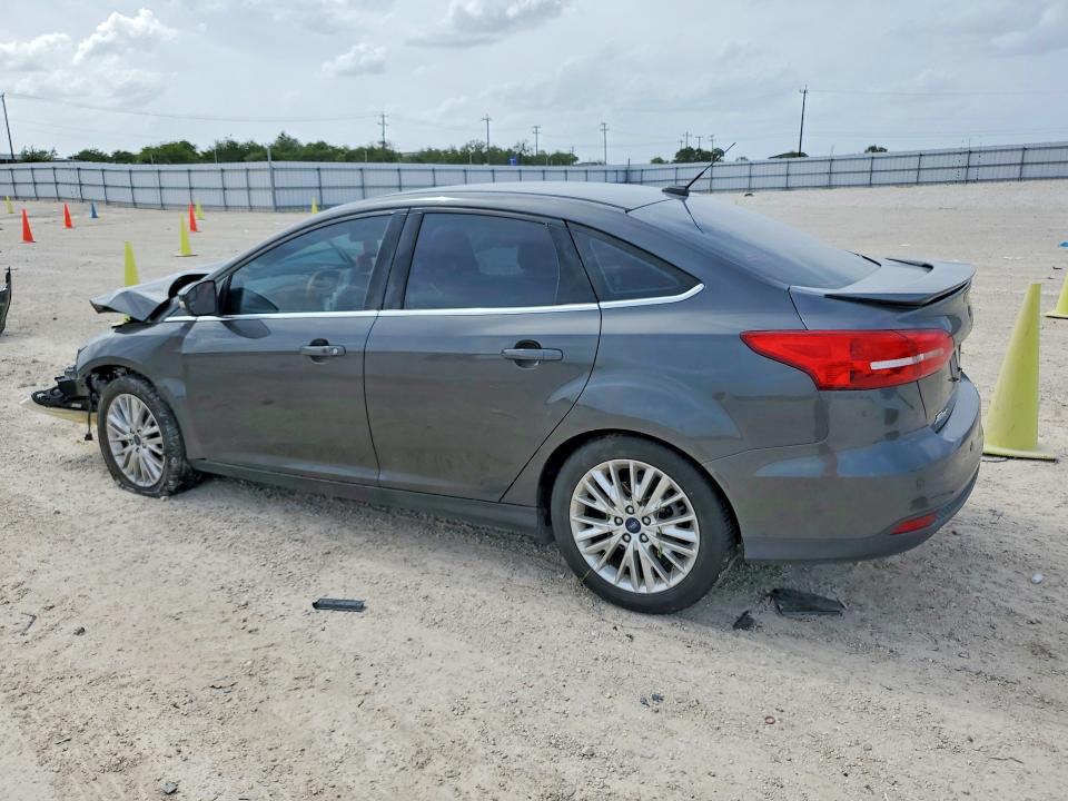 Photo 2 from auction – 2016 FORD FOCUS with VIN 1FADP3J28GL367287