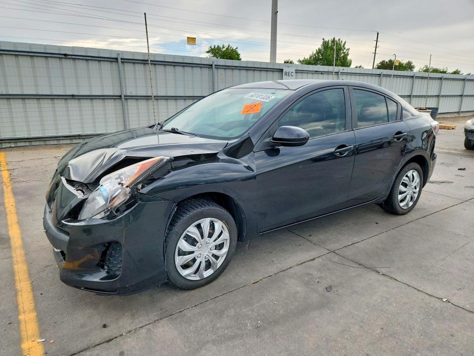 MAZDA 3 2013 z numerem VIN JM1BL1U78D1822106 - Zdjęcie z aukcji