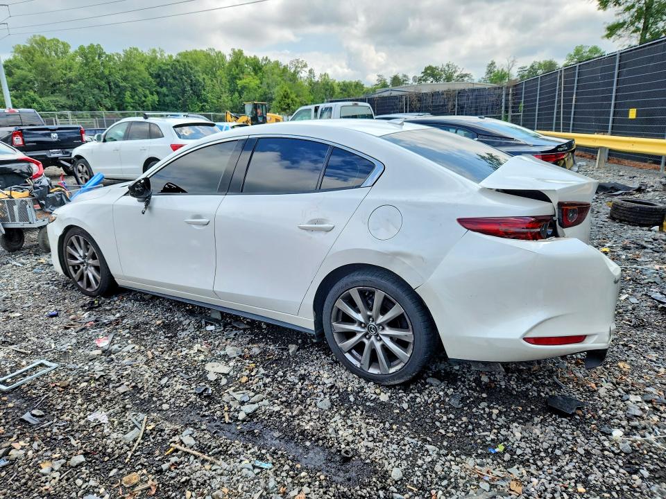 Photo 2 from auction – 2020 MAZDA 3 with VIN 3MZBPBEM0LM125641