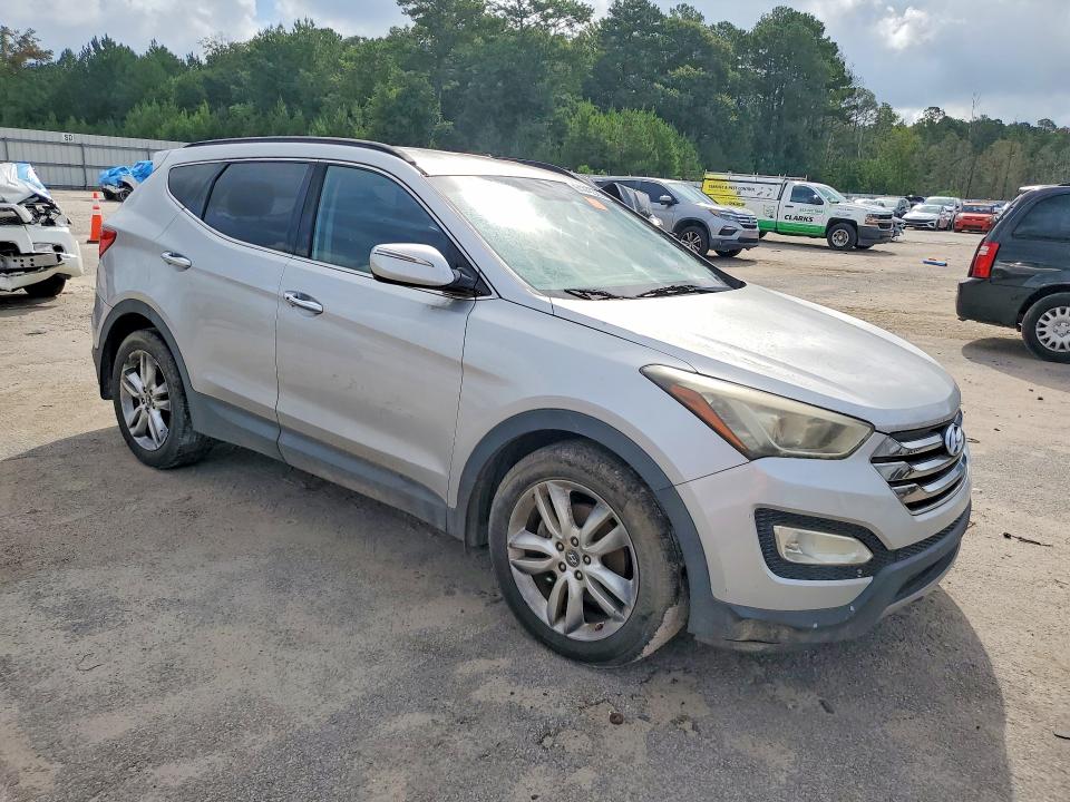 Photo 4 from auction – 2013 HYUNDAI SANTA FE SPORT with VIN 5XYZU3LA4DG070179