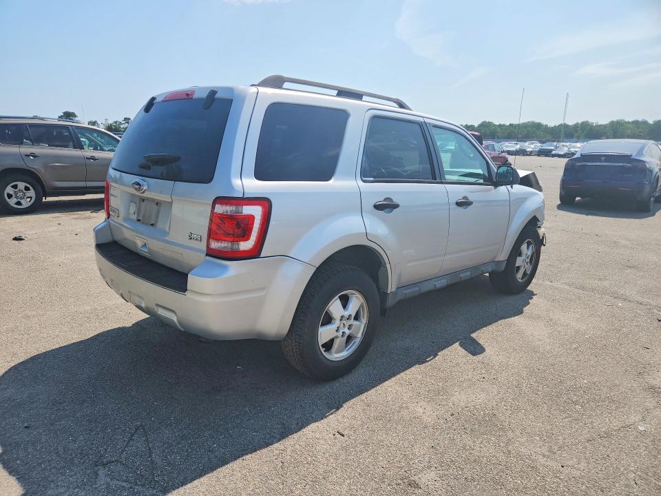 Photo 3 from auction – 2012 FORD ESCAPE with VIN 1FMCU9DG5CKA96872