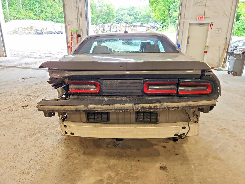 Photo 6 from auction – 2019 DODGE CHALLENGER with VIN 2C3CDZKG2KH701092