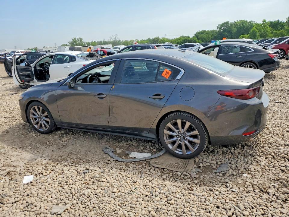 Photo 2 from auction – 2020 MAZDA 3 with VIN JM1BPBDM3L1171305