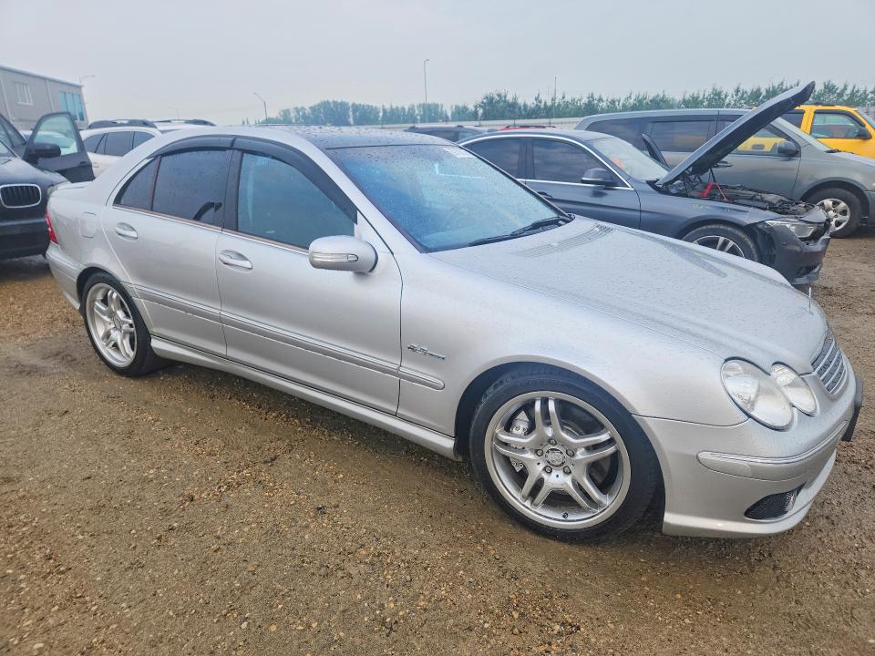 Photo 4 from auction – 2005 MERCEDES-BENZ C with VIN WDBRF76J95F618547
