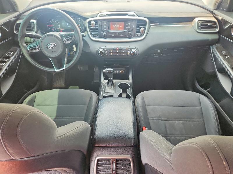 Photo 8 from auction – 2016 KIA SORENTO with VIN 5XYPGDA59GG160829