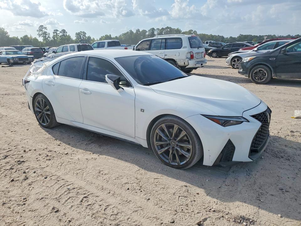 Photo 4 from auction – 2021 LEXUS IS with VIN JTHGZ1B22M5038622