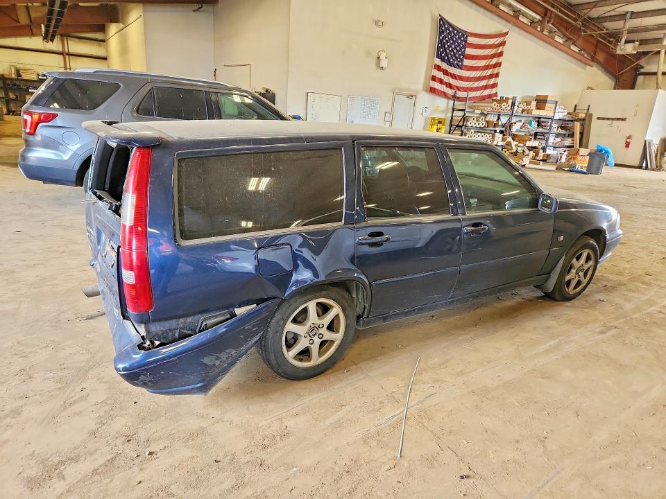 Photo 3 from auction – 1999 VOLVO V70 with VIN YV1LW56D2X2610154
