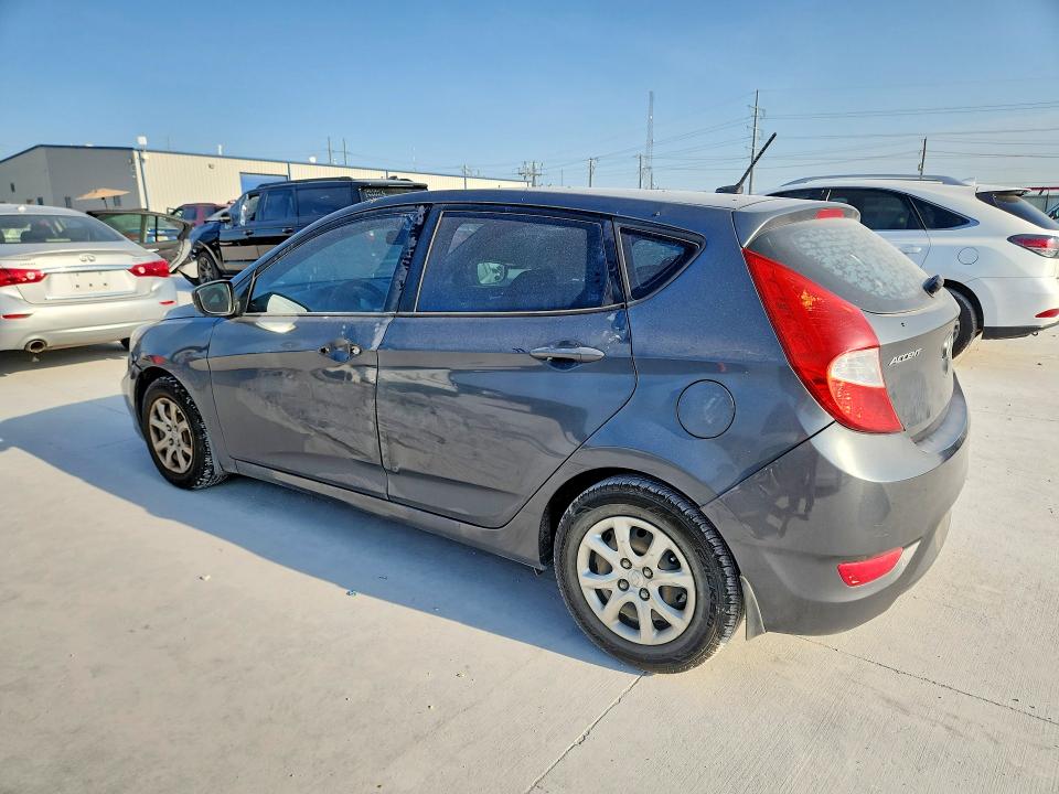 Photo 2 from auction – 2013 HYUNDAI ACCENT with VIN KMHCT5AE0DU100377