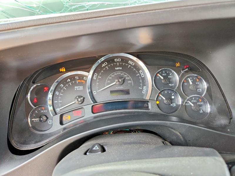 Photo 9 from auction – 2004 CADILLAC ESCALADE with VIN 3GYFK66N14G213240