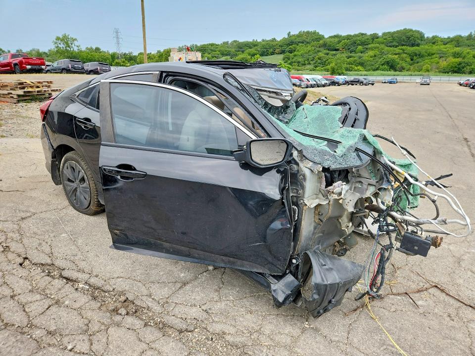 Photo 4 from auction – 2016 HONDA CIVIC with VIN 19XFC1F3XGE202497