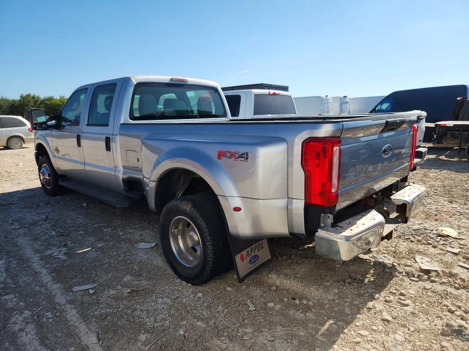 Photo 2 from auction – 2013 FORD F350 with VIN 1FT8W3DT3DEA09422