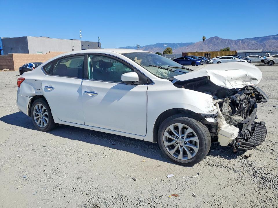 Photo 4 from auction – 2018 NISSAN SENTRA with VIN 3N1AB7AP8JL653203