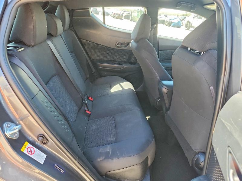 Photo 10 from auction – 2018 TOYOTA C-HR with VIN NMTKHMBX1JR004378