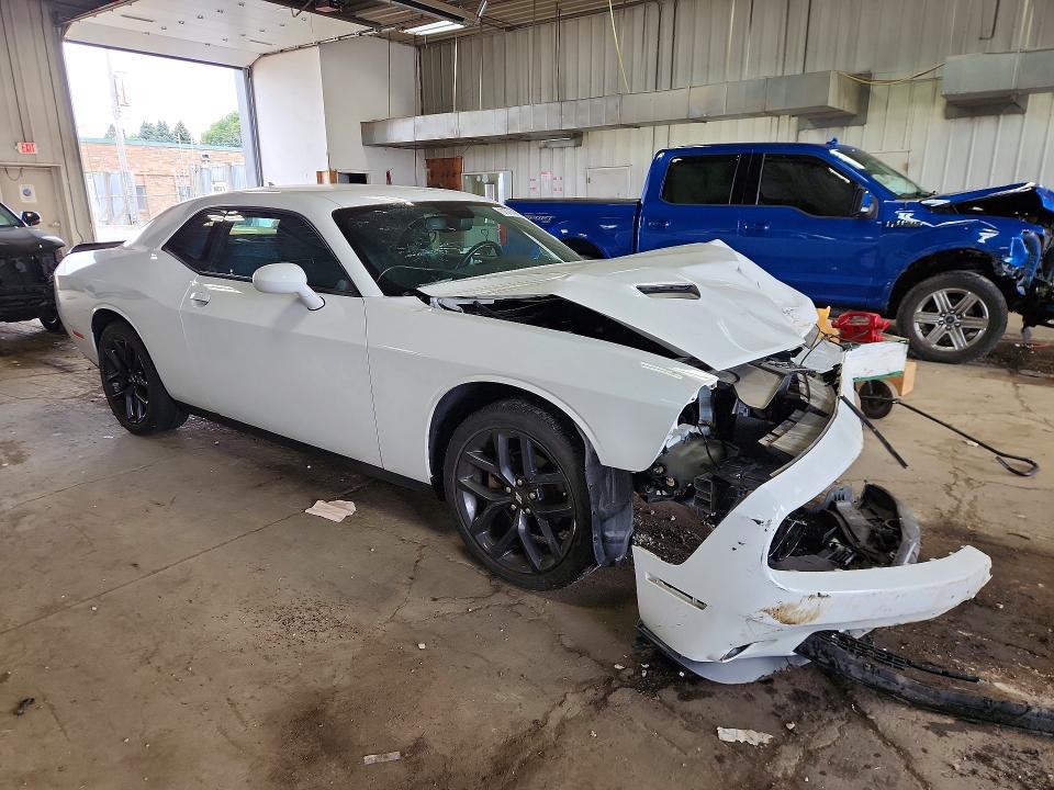 Photo 4 from auction – 2022 DODGE CHALLENGER with VIN 2C3CDZAGXNH263265