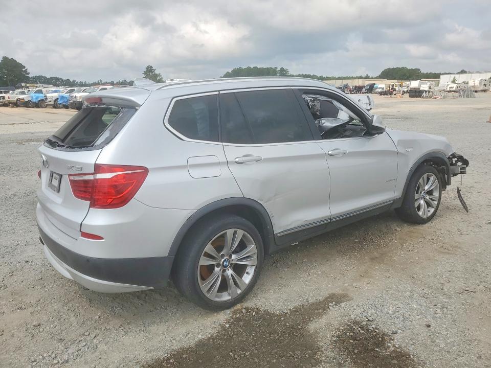 Photo 3 from auction – 2011 BMW X3 with VIN 5UXWX7C51BL732739