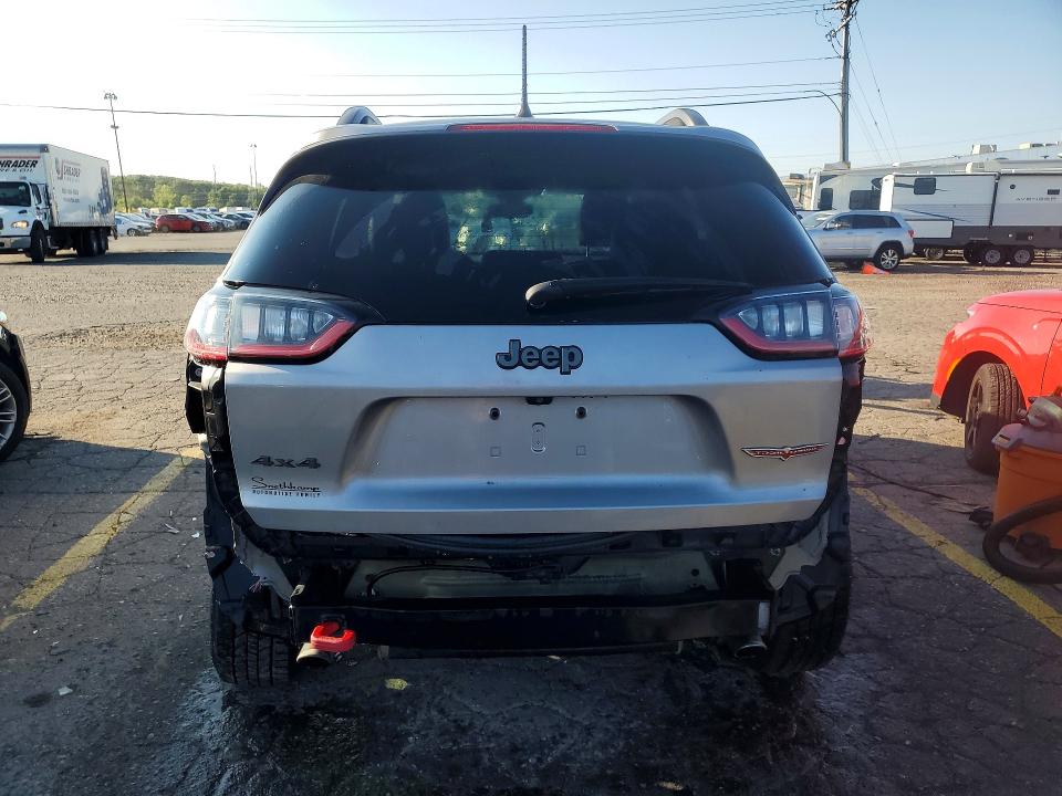 Photo 6 from auction – 2019 JEEP CHEROKEE with VIN 1C4PJMBX7KD189335