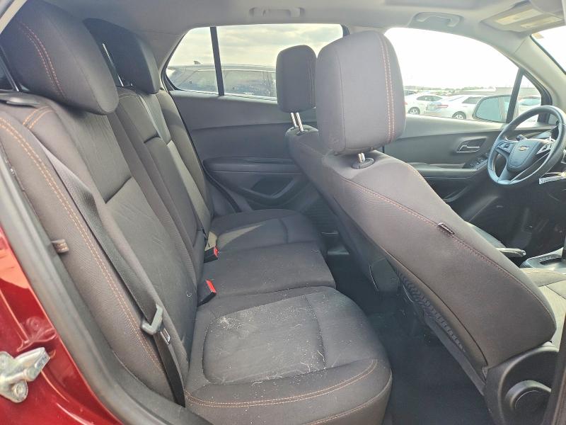 Photo 10 from auction – 2017 CHEVROLET TRAX with VIN 3GNCJPSB3HL161756