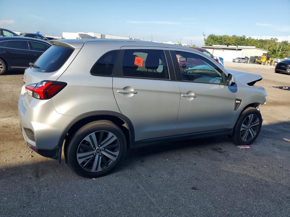 Photo 3 from auction – 2025 MITSUBISHI OUTLANDER SPORT with VIN JA4ARUAU0SU012965