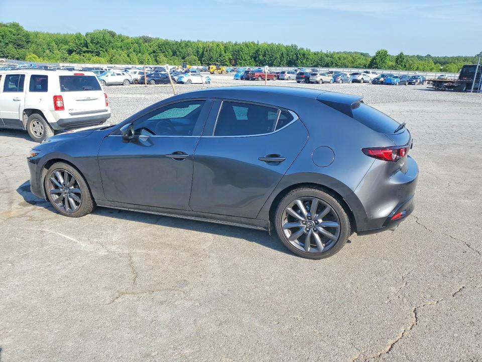 Photo 2 from auction – 2021 MAZDA 3 with VIN JM1BPAKL0M1308464