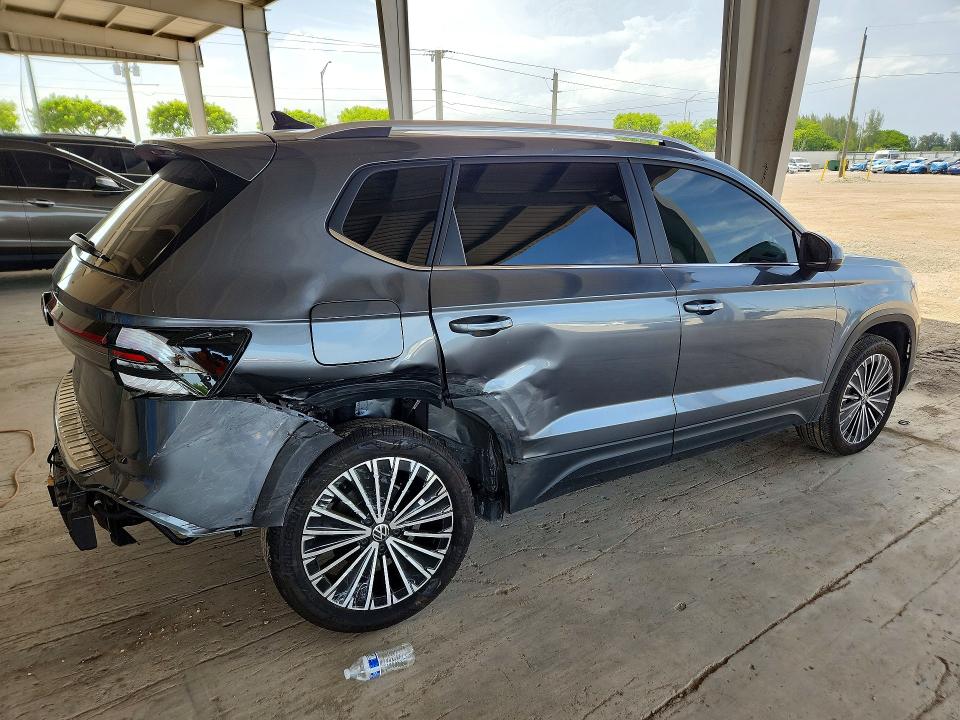 Photo 3 from auction – 2025 VOLKSWAGEN TAOS with VIN 3VVEC7B23SM082683