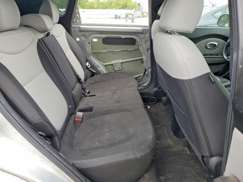 Photo 11 from auction – 2014 KIA SOUL with VIN KNDJN2A28E7724163