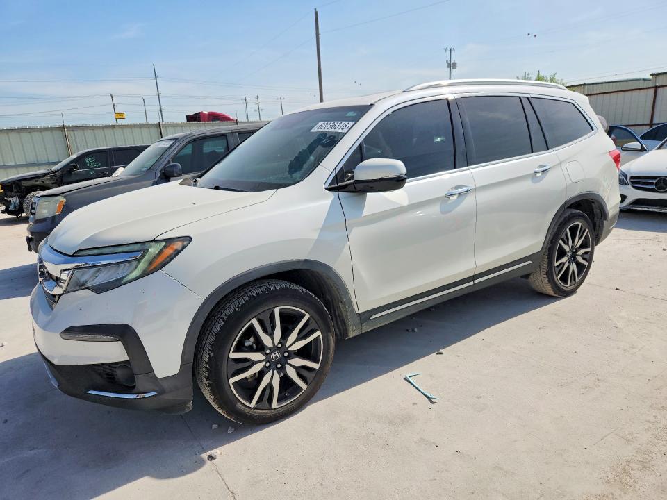HONDA PILOT 2019 with VIN 5FNYF5H6XKB006853 - Photo from auction
