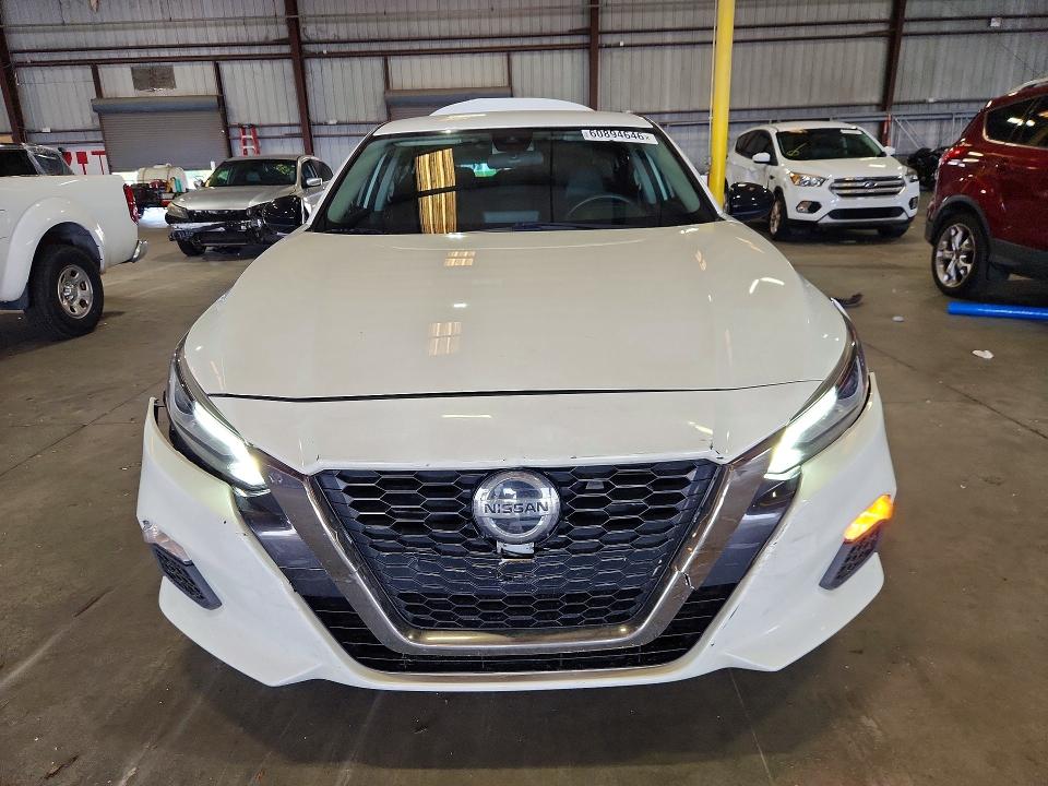 Photo 5 from auction – 2022 NISSAN ALTIMA with VIN 1N4BL4CVXNN389244