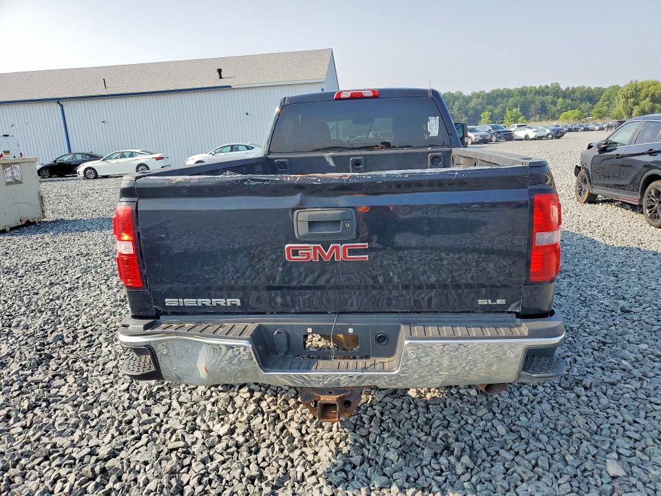 Foto 6 de la subasta – 2015 GMC SIERRA con VIN 1GT22YEG9FZ527031
